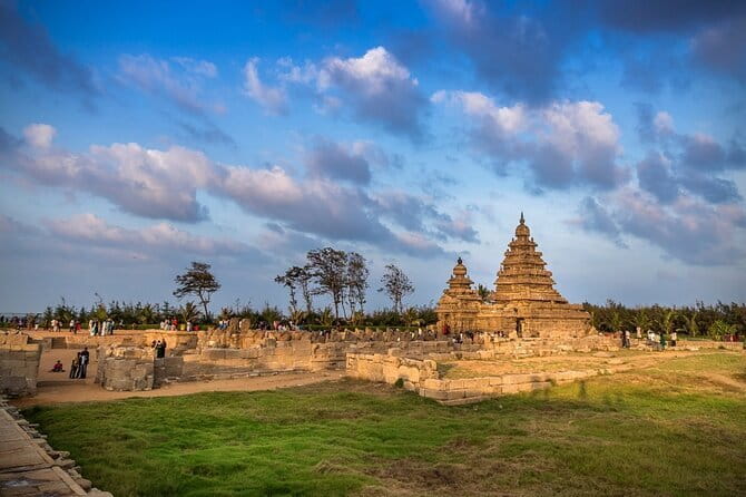 Mahabalipuram Art History and Culture Private Tour from Chennai - Tiger Cave: the rock-cut temple complex with tiger-head character