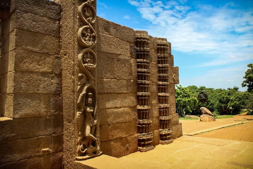 Mahabalipuram walking tour with local guide and lunch - Arjuna’s Penance and Butter Ball: the open-air story begins