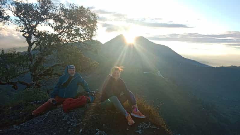 Mountain hiking in Munnar (Half day ) - Tea, snacks, and a guide who keeps you energized