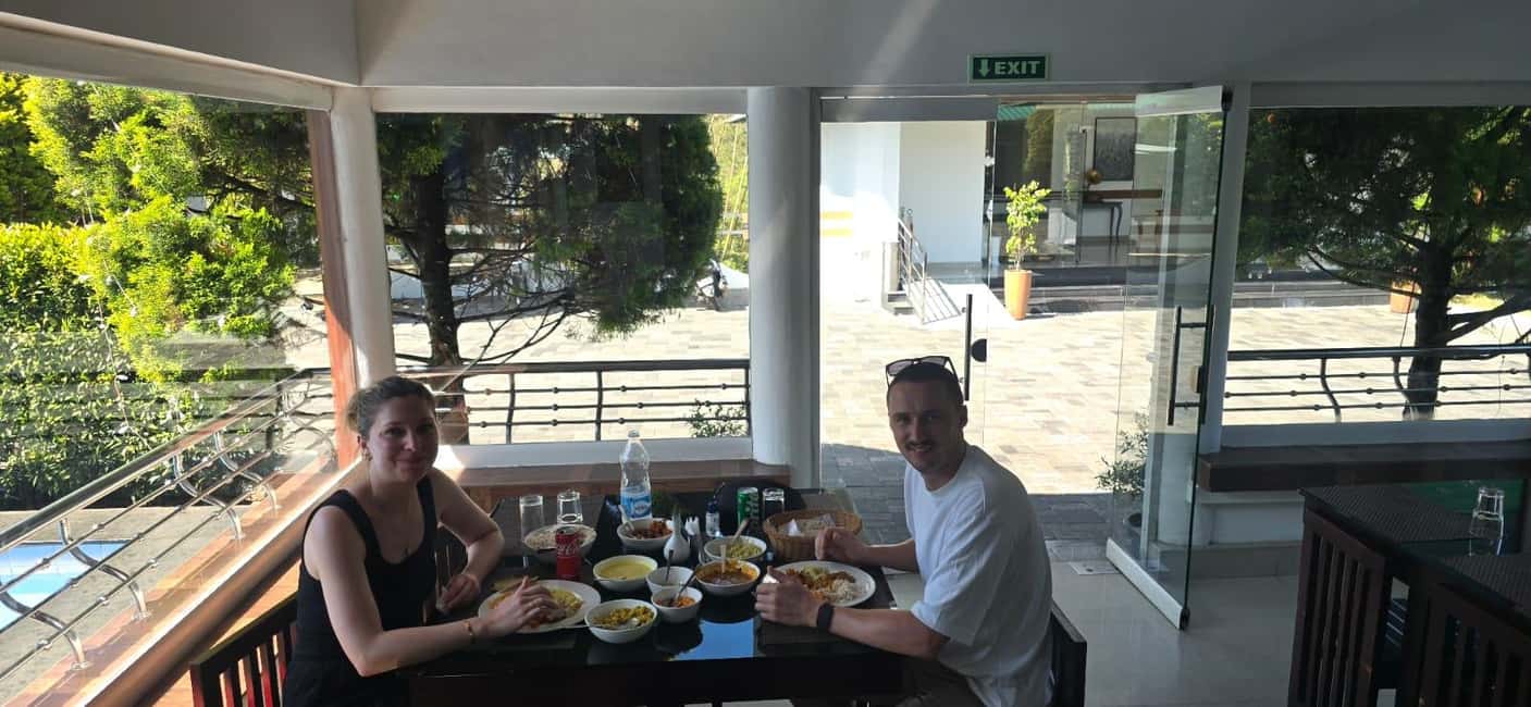 Munnar: Anakulam Jeep Safari to Explore Wild Elephants - Mankulam lunch break: food tasting, free time, and a calmer pace
