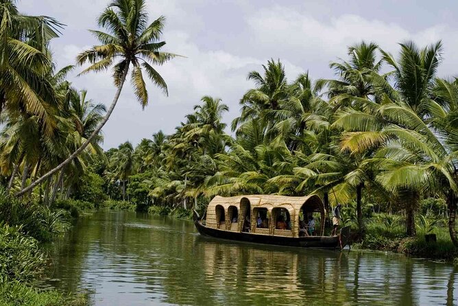 Nature Beauty, Backwater of Kerala Tour (05 Nights - 06 Days) - The route: where the “nature beauty” really comes from