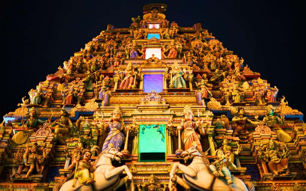 Night Ceremony at Madurai Meenakshi Amman Temple Tour - Getting to the temple: private AC transport and a smooth start