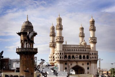 Old city Walking Tour in Charminar - Mir Alam Mandi and Pathar Gatti: Spice Shops and Old-Street Chaos in the Best Way