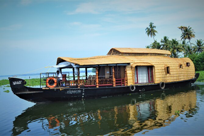 Private Alleppey Backwater Houseboat DayTour with Taxi from Kochi - Kochi Pickup to Alleppey Jetty: the part you’ll thank yourself for