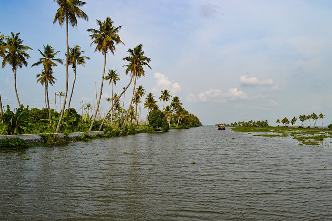 Private Alleppey Backwater Houseboat DayTour with Taxi from Kochi - The canal circuit around Alleppey: Kainakari, Kainakary, and Kuttamangalam