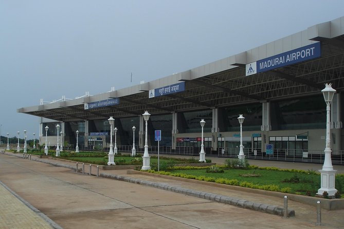 Private Arrival Transfer from Airport to Hotel or Vice Versa - The car ride: direct transfer, comfort, and realistic timing