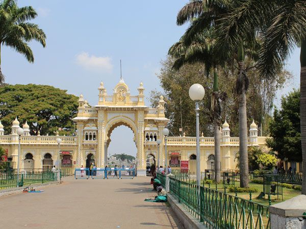 Private Full Day Mysore Excursion from Bangalore - Mysore Palace (Amba Vilas) and the Battery Car Shortcut