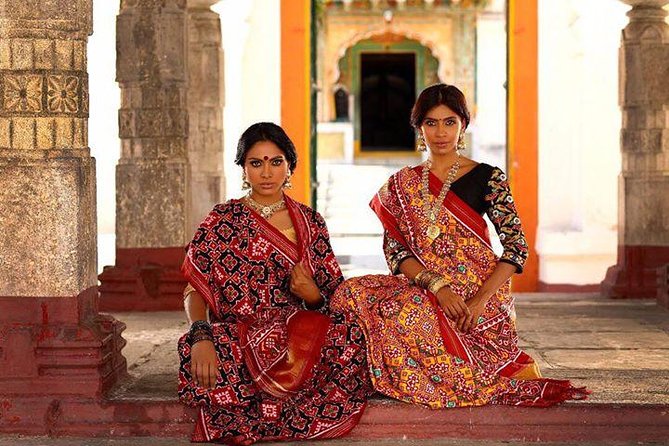 Private Full-Day Textile Tour Excursion from Hyderabad - Driving to Pochampally: How the Morning Sets the Tone