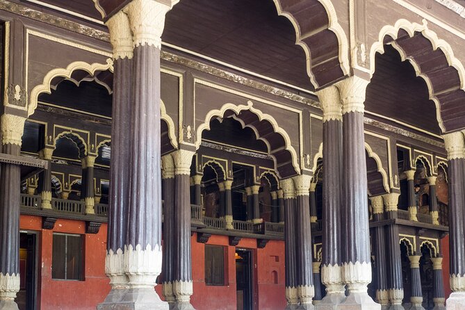 Private Guided Bangalore Experience - Tipu Sultan’s Teakwork at KR Market: The Story Behind the Teak
