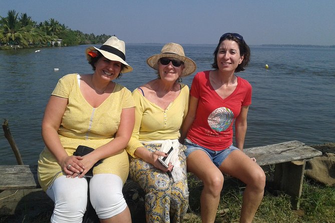 Private Kochi guided Tours - Cultural Experience of kochi with a local guide ! - Jew Town and the Paradesi Synagogue Area: Living Community in Old Streets