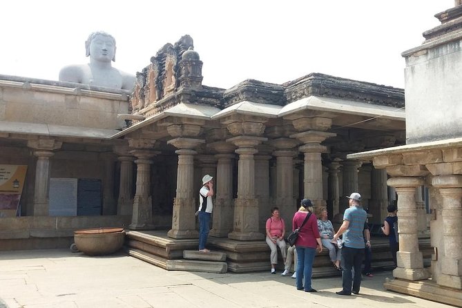 Private Shravanabelagola tour as a day trip from Bangalore - Morning departure from Bangalore: early start, real countryside time