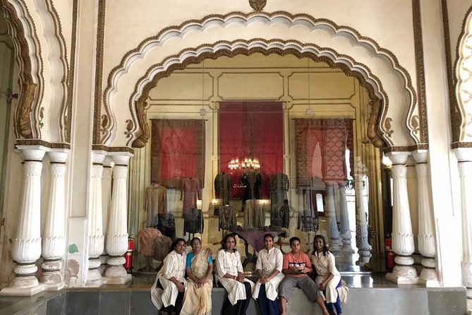 Private tour of Hyderabad in car with guide and lunch - Where Salarjung Museum fits into your route