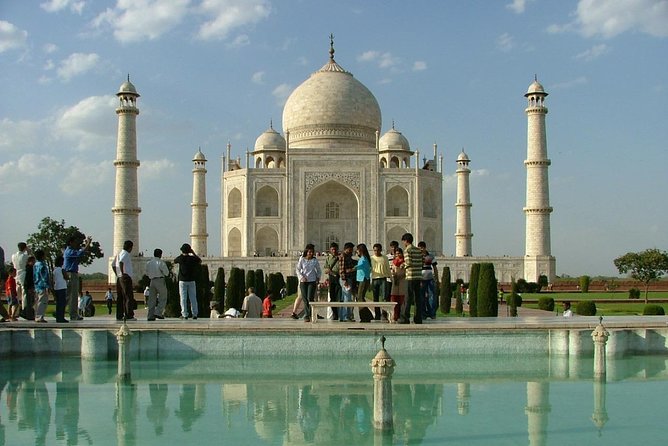 Taj Mahal Sunrise and Agra overnight Tour from Kochi with Flights - Flying in: Kochi to Delhi, then straight to Agra