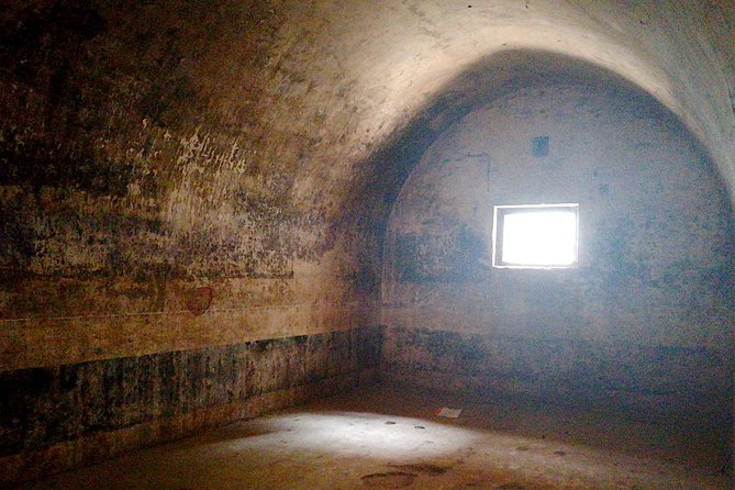 The story of Tipu Sultan, an immersive walking tour in Bangalore - KR Market: The Start That Sets the Tone (and Tests Your Shoes)