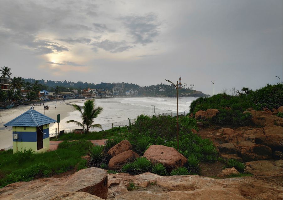 Trivandrum Night Walk (2 Hours Guided Walking Tour) - Rock Cut Cave Temple: a different kind of old
