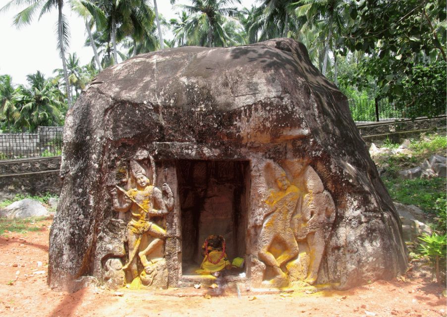 Trivandrum Night Walk (2 Hours Guided Walking Tour) - Halcyon Castle to the sea view: Kovalam’s night rhythm