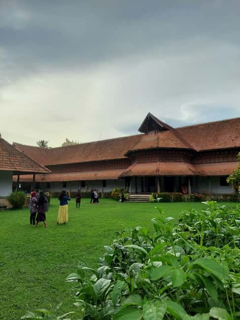 Trivandrum:A Guided Tour of Heritage & Local Flavours - Napier Museum: architecture you can read, artifacts you can understand