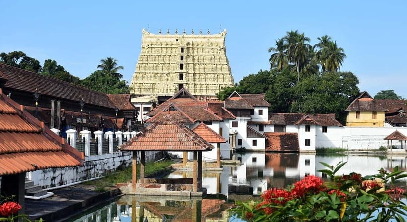 Trivandrum:A Guided Tour of Heritage & Local Flavours - Art and science stops: Raja Ravi Varma, Chithralayam, and the Natural History Museum
