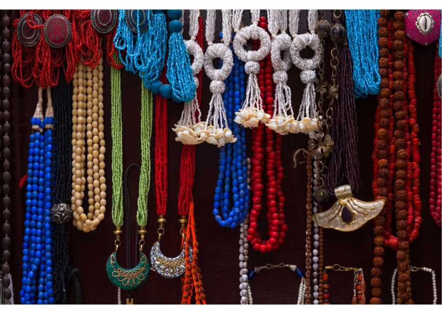 Vibrant Markets of Kochi (2 Hours Guided Walking Tour) - Price and value: why $14 can make sense here
